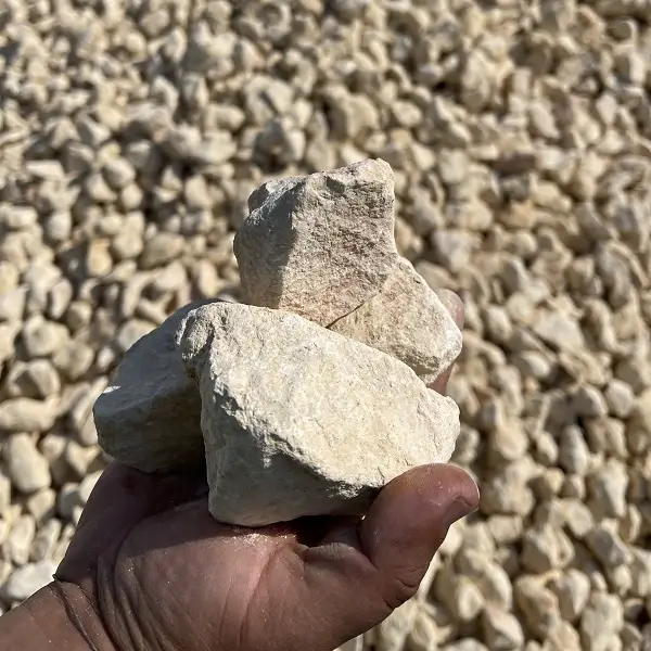 Beige Gravel 2-4cm 20kg Bag — Decore And Stones for Dubai & UAE delivery | Planto.ae