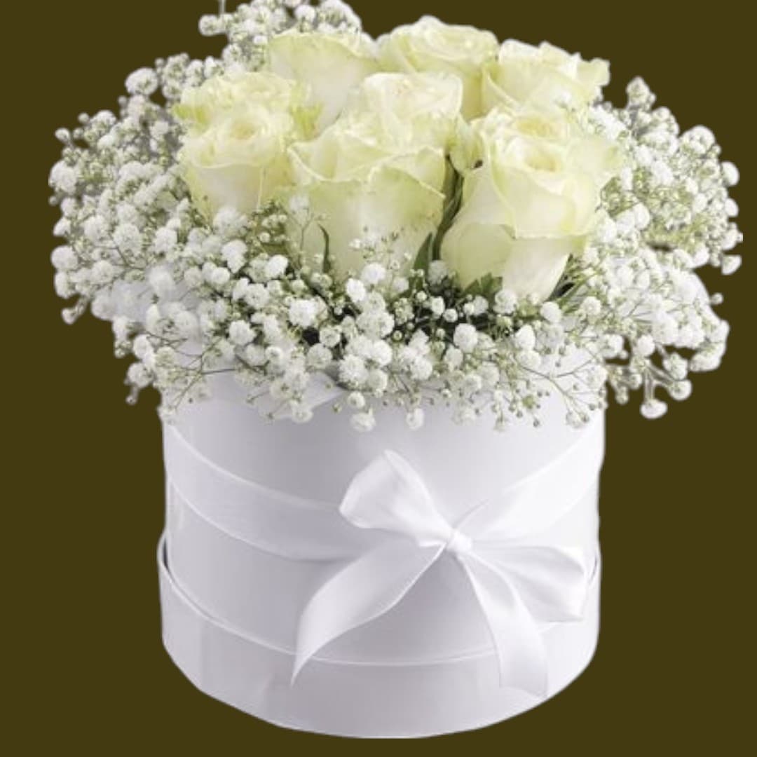 Off White Fake/ArtificialRoses Box Arrangement — Artificial Plants for Dubai & UAE delivery | Planto.ae